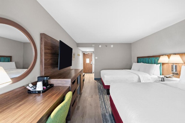 Hampton Inn by Hilton Los Angeles Airport image 15